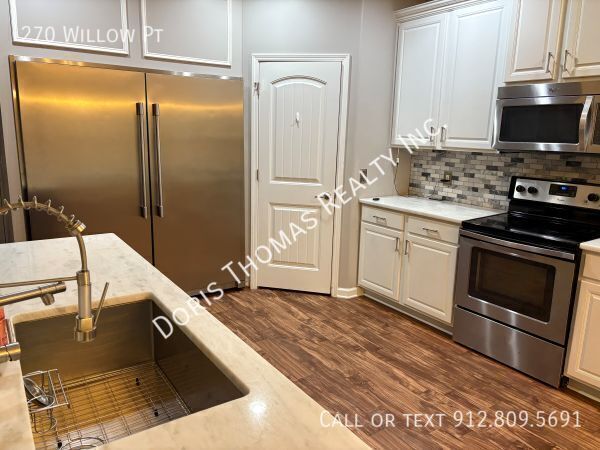 Building Photo - 270 Willow Point Cir