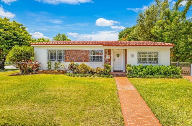 Primary Photo - 3600 SW 26th St