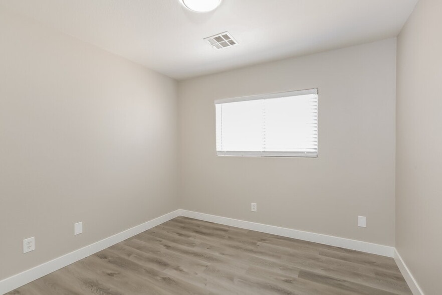 Building Photo - 615 Backbone Mountain Dr