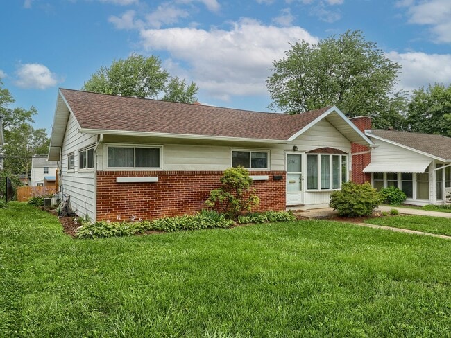 Building Photo - 3 Bedroom Single Family Home in Camp Hill