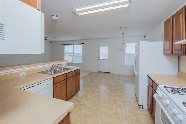 Building Photo - 232 Brandons Way