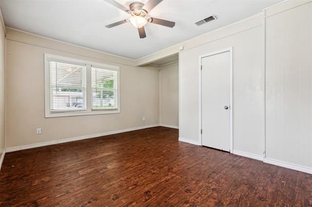 Building Photo - 5805 Tracyne Dr