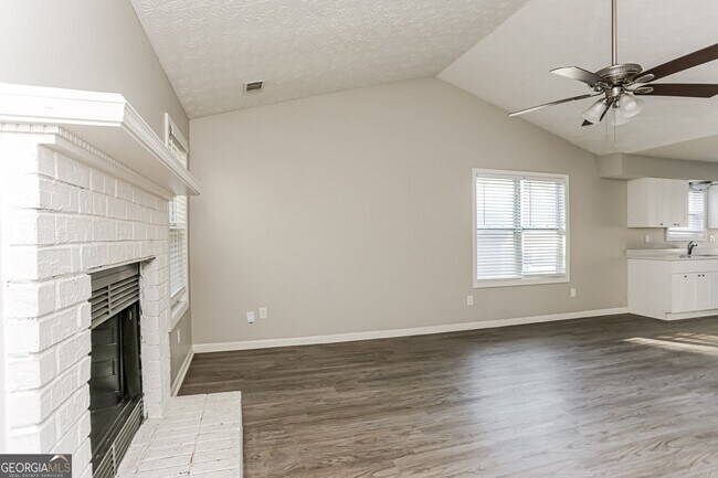 Building Photo - 10442 Tara Beach Cir