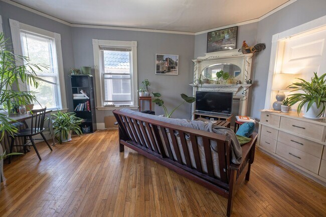 Building Photo - 430CEN