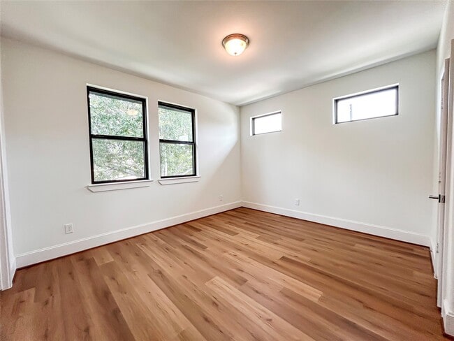 Building Photo - 1735a Moritz Dr