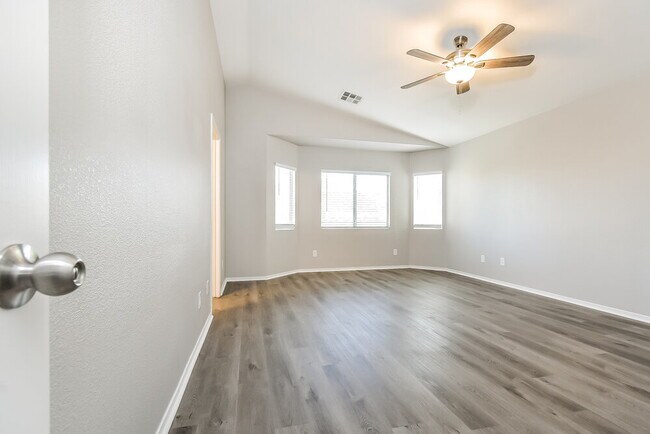 Building Photo - 2458 Wrangler Walsh Ln