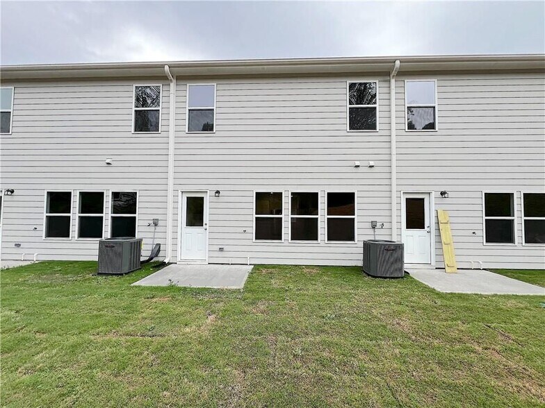Building Photo - 4141 Oakwood Ter Ct