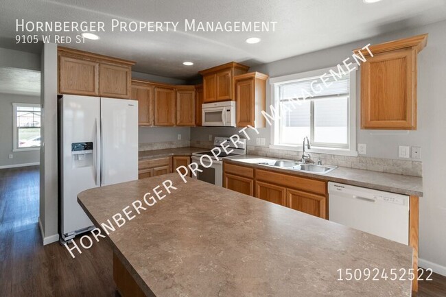 Building Photo - 9105 W Red St