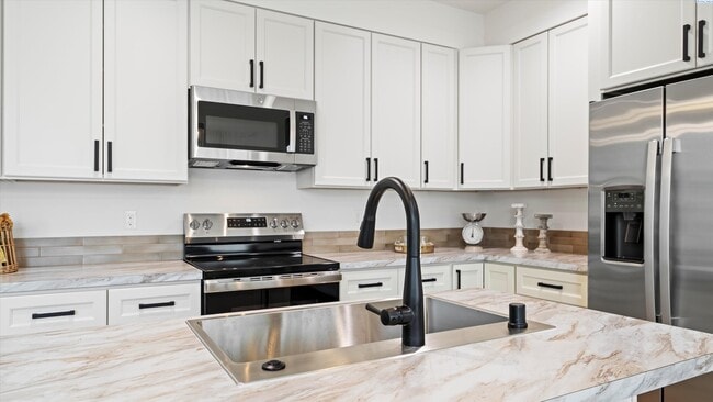 Building Photo - New Townhome - For Rent