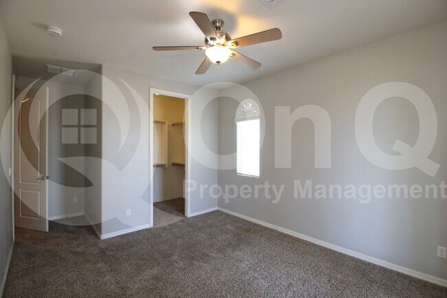 Building Photo - 4167 E Glacier Pl