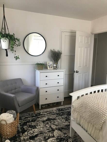 Building Photo - 777 E 1300 S