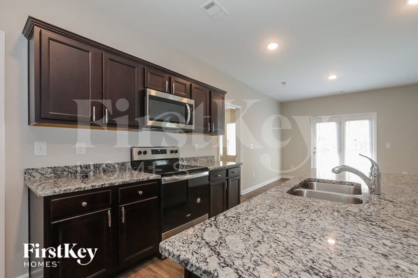Building Photo - 1193 Hudson Ct