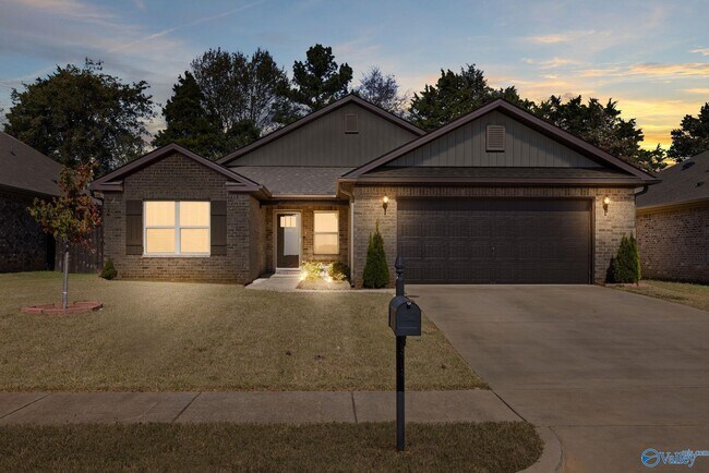 Building Photo - 338 Fenrose Dr