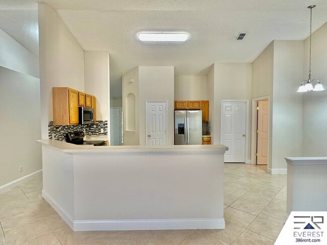 Building Photo - 5 Buffalo View Ln