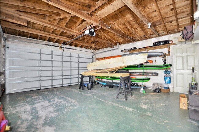 Building Photo - 811 26th Ave N