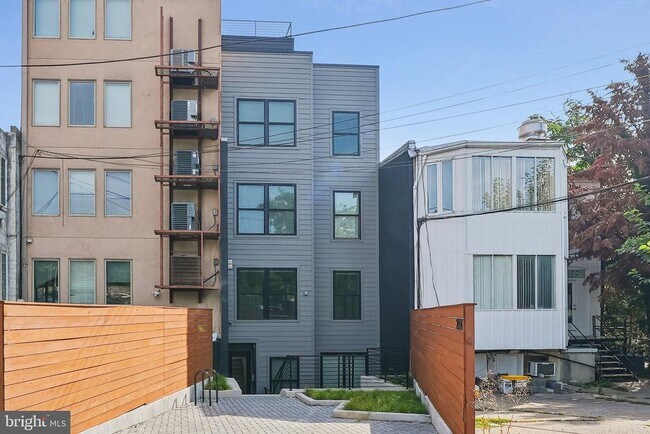 Building Photo - 2134 Wisconsin Ave NW