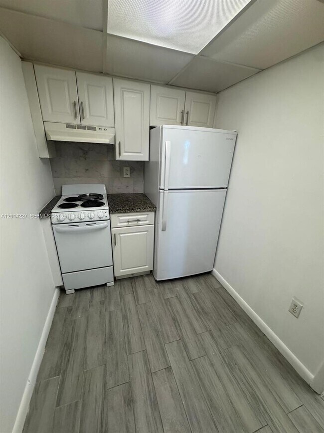 Building Photo - 7010 NW 186th St
