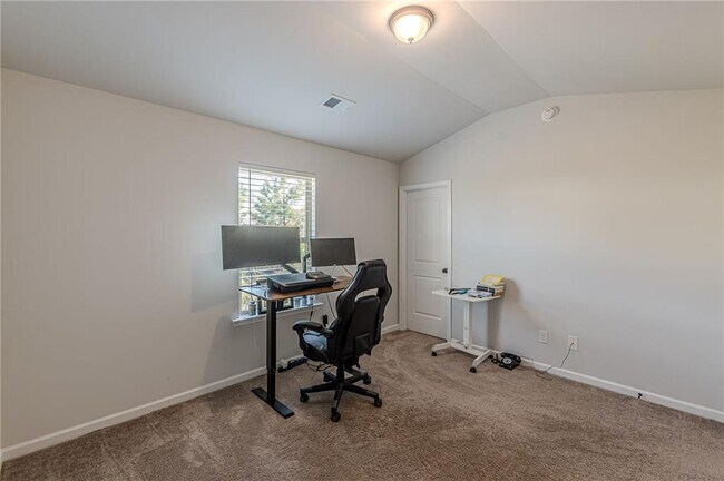 Building Photo - 4876 Elm Leaf Dr