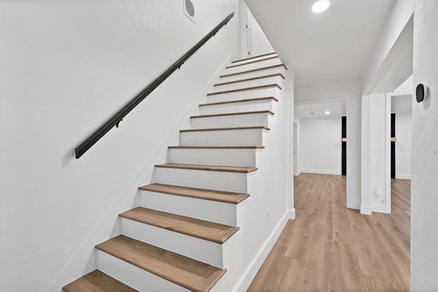 Building Photo - 4021 San Mateo Dr