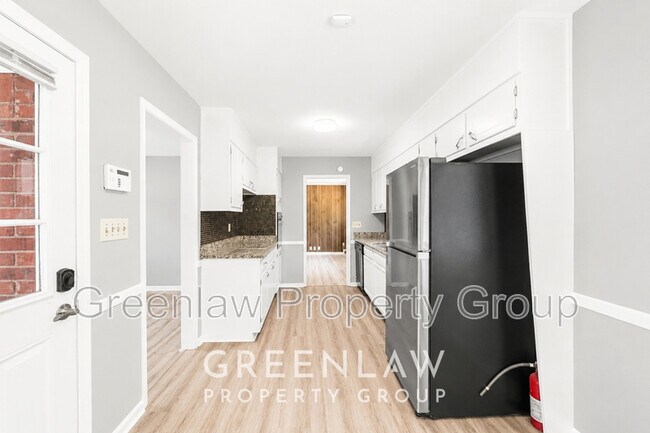 Building Photo - 3605 Flat Shoals Rd