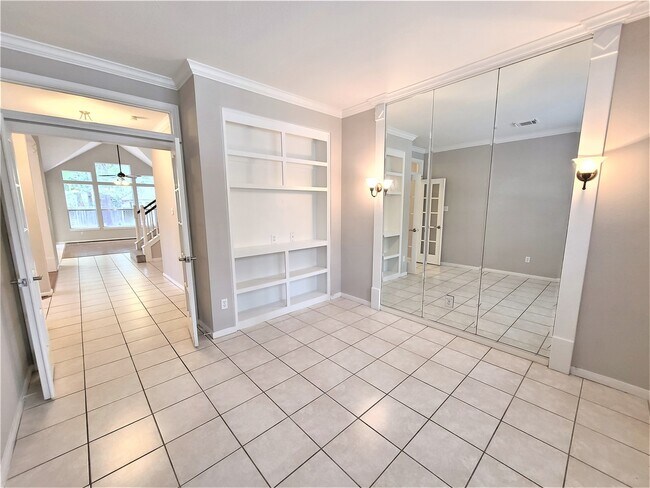 Building Photo - 20906 Greenfield Trail