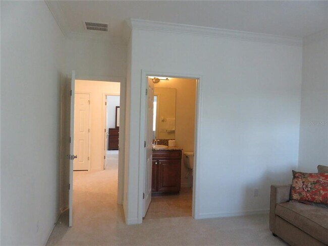 Building Photo - 8811 Citrus Palm Dr
