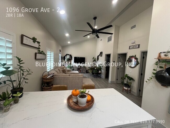 Building Photo - 1096 Grove Ave