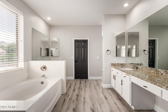Building Photo - 10591 E Firewheel Dr