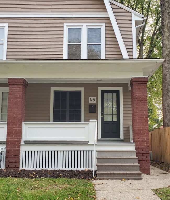 Building Photo - 115 W North Broadway St