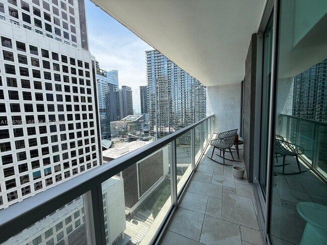 Building Photo - 500 Brickell Ave