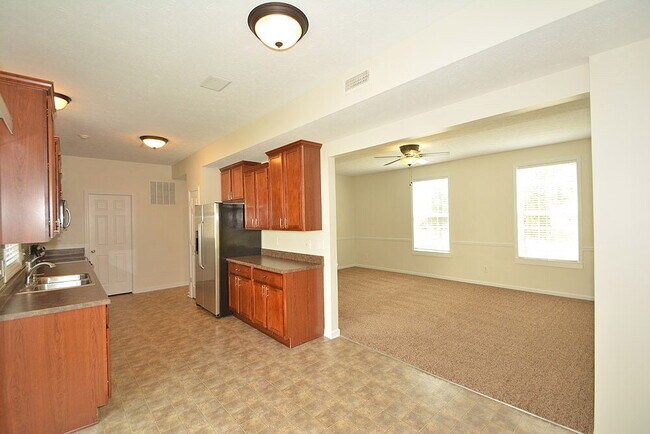 Building Photo - 13172 S Elster Way