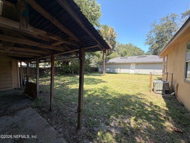 Building Photo - 9116 Adams Ave