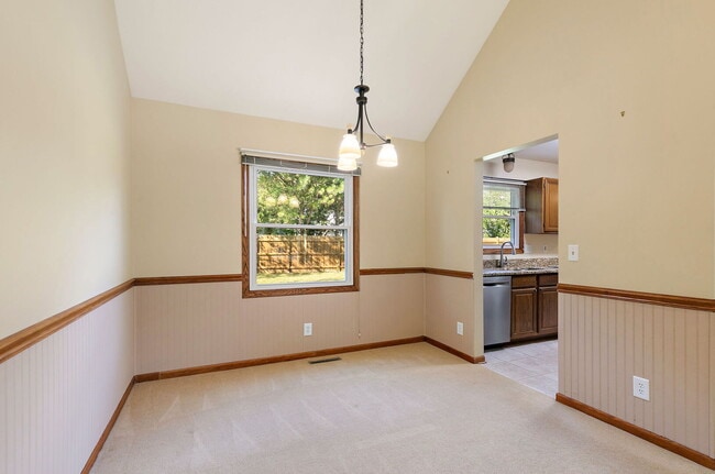 Building Photo - 764 Covington Cir