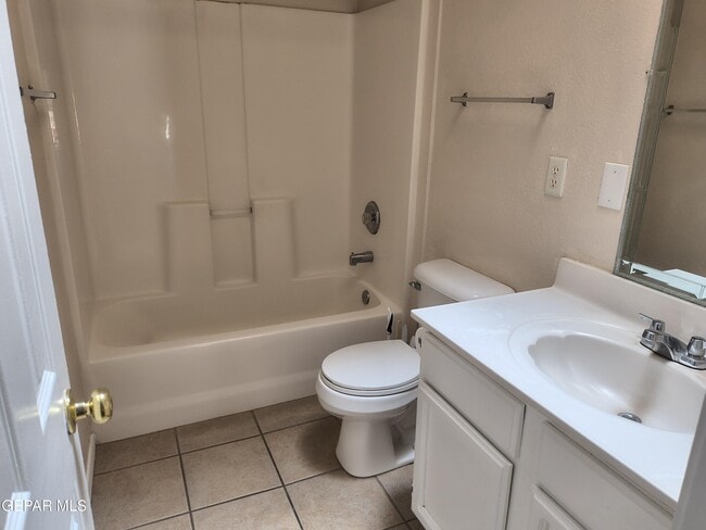 Building Photo - 11668 Carlos Moran Ct