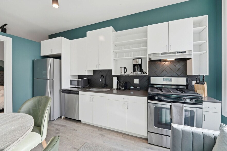 Building Photo - 417 S Dearborn St