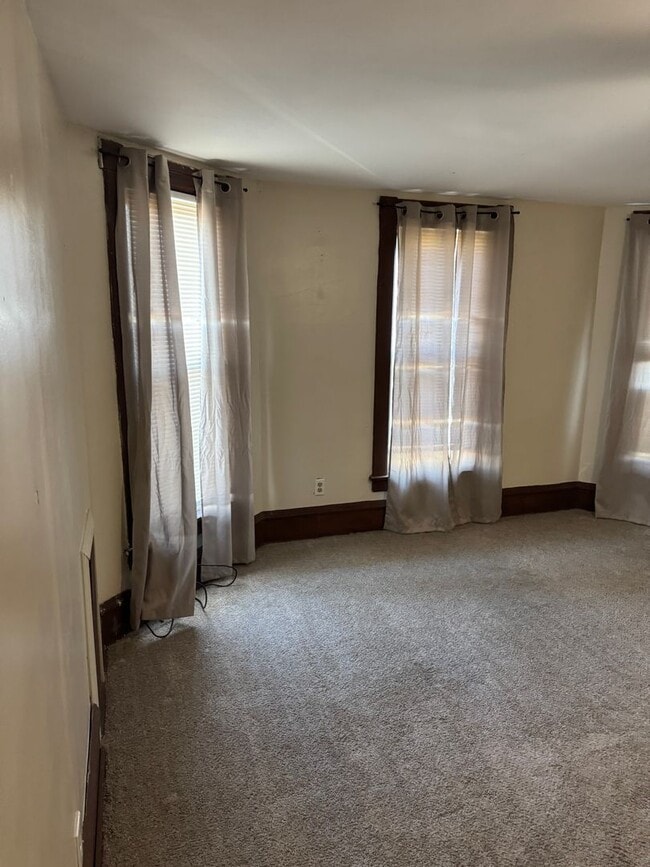 Building Photo - 1 bedroom efficiency in Meadville