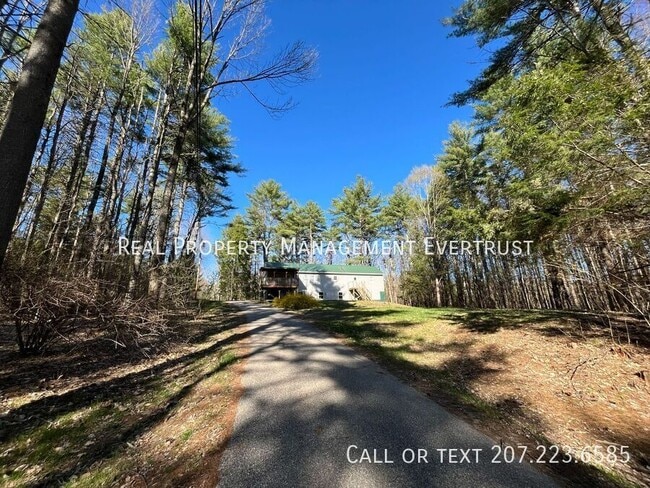 Building Photo - 689 Oak Hill Rd