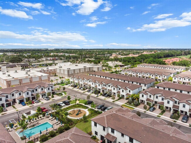 Building Photo - 221 SW 159th Way