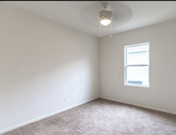 Building Photo - 278 Shiro Dr