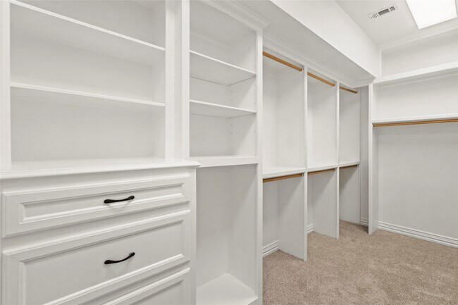 Building Photo - 1505 Potomac Dr
