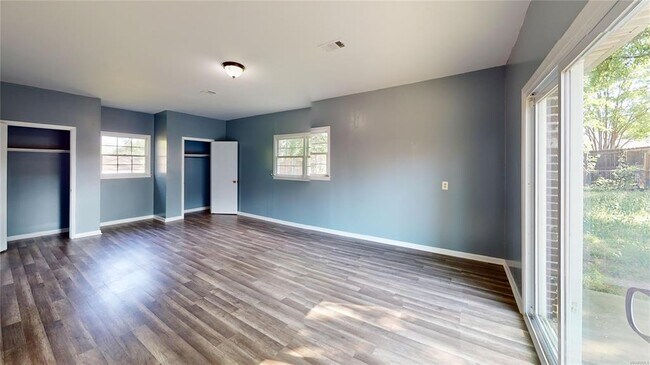 Building Photo - 103 Woodley Ave