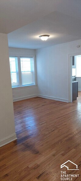 Building Photo - 1107 N Avers Ave