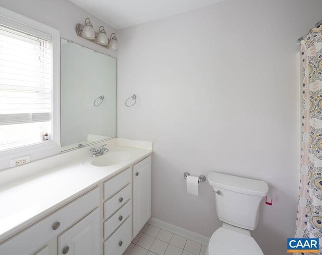 Building Photo - 139 Old Fifth Cir