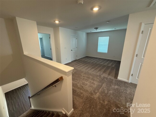 Building Photo - 3204 Lilac Grove Dr