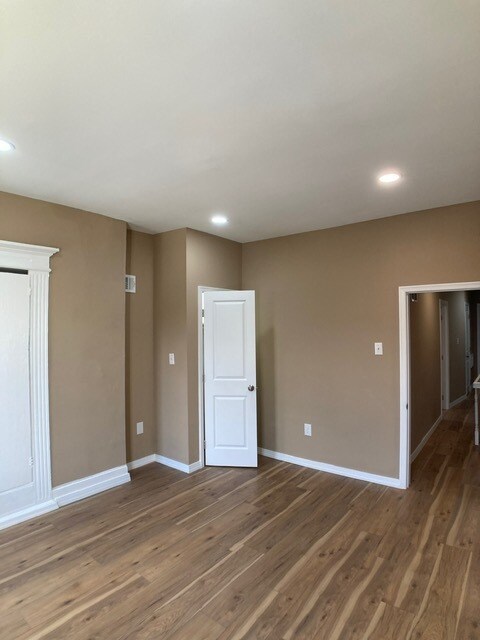 Building Photo - 4523 Parrish St