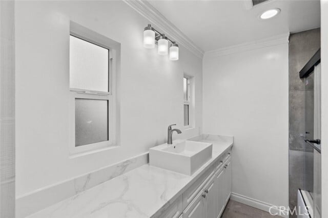 Building Photo - 408 Spencer St