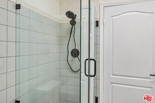 Building Photo - 1255 Federal Ave