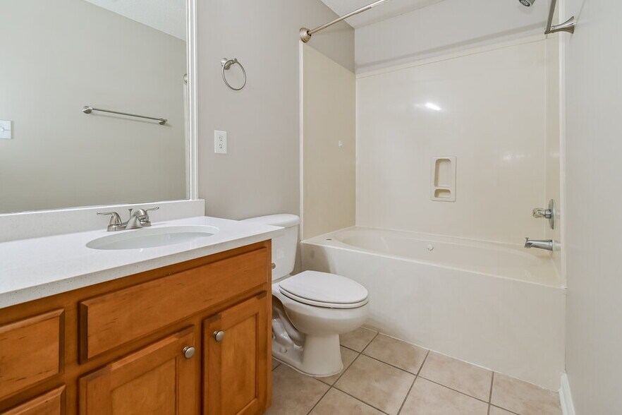 Building Photo - 2835 Misty Briar Cove