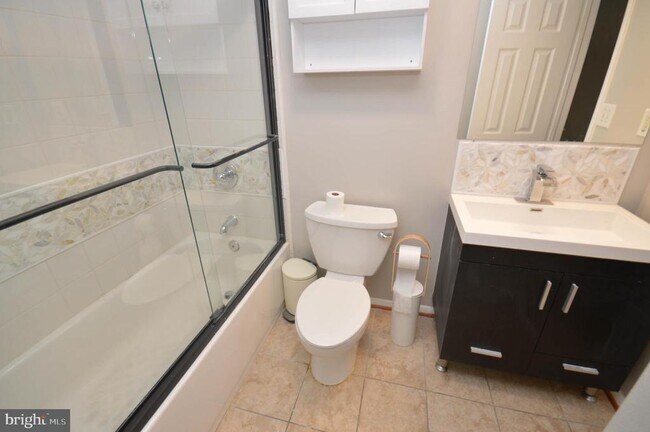 Building Photo - 12509 Laurel Grove Pl