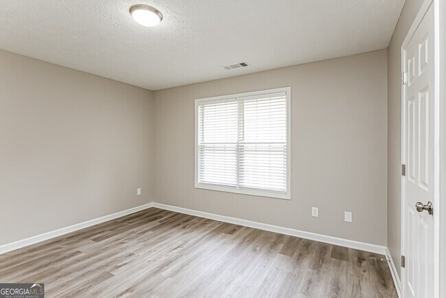 Building Photo - 2152 Glen Hope Ln